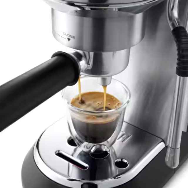 Delonghi Manual Coffee Maker Machine EC885.M (4)